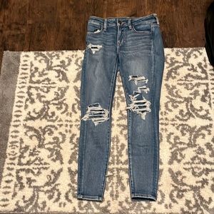 American eagle skinny jeans! Size 4
